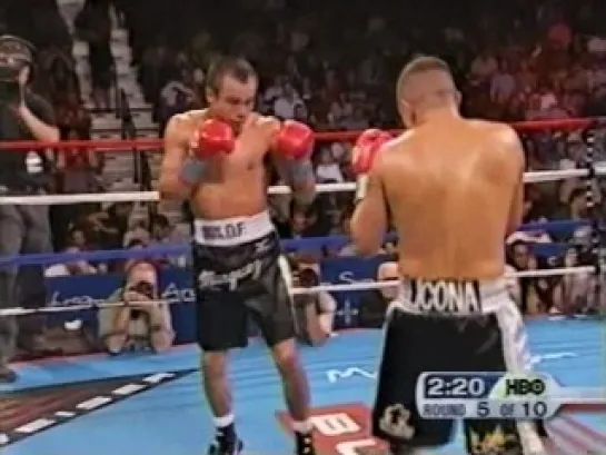 2003.  Juan Manuel Marquez vs. Marcos Licona