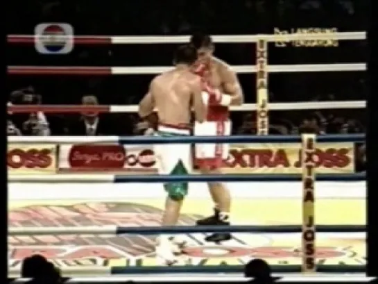 2006-03-04 Сhris Jоhn vs Juаn Маnuеl Маrquеz (WВА Wоrld Fеаthеrwеight Тitlе)