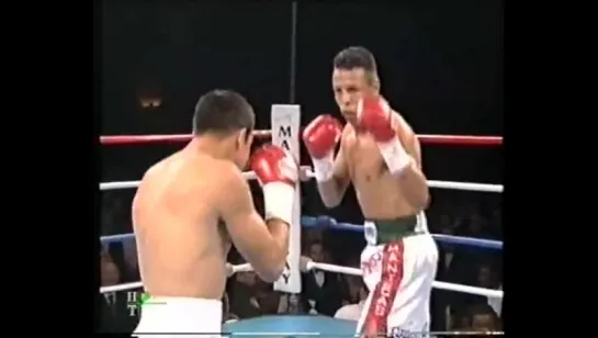 2003-02-01 Juan Manuel Marquez vs Manuel Medina (vacant IBF Featherweight Title)