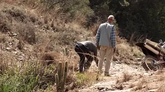 Terror bajo la tierra (tremors) 5 (2015)