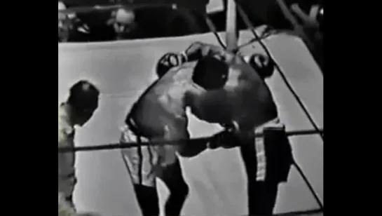 1961-12-16 Dick Tiger vs William Pickett