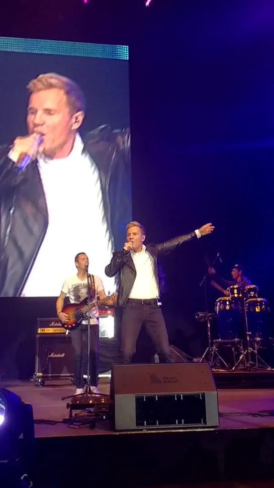 Dieter Bohlen - Brother Louie + YMHYMS (30 Jahre Mauerfall, Mercedes-Benz Arena, Berlin, Germany on October 3, 2019)