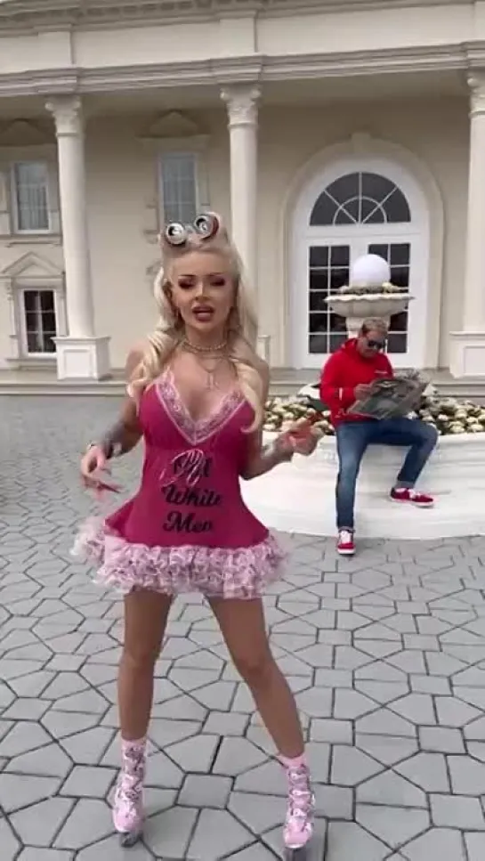 Katja Krasavice - клип про Дитера - TikTok 22.04.202