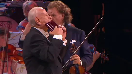 André Rieu and his Johann Strauß Orchestra & Gheorghe Zamfir - The Lonely Shepherd