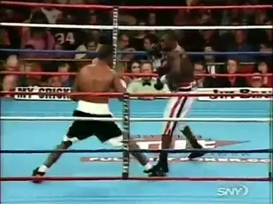 2004-12-04 Andre Berto vs Michael Robinson