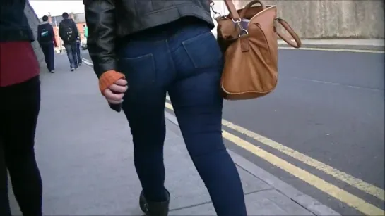 candid_bubblebutt_blonde_in_jeans_720p