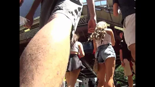 easy_peasy_upskirt_720p