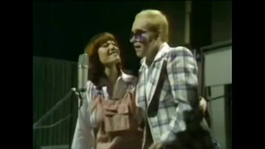 Elton John & Kiki Dee  -   Dont Go Breaking My Heart  (1976)