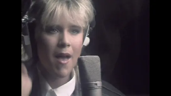 Samantha Fox - True Devotion