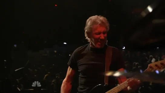 Roger Waters with the Foo Fighters - In The Flesh (Late Night with Jimmy Fallon NBC 20.09.2011)