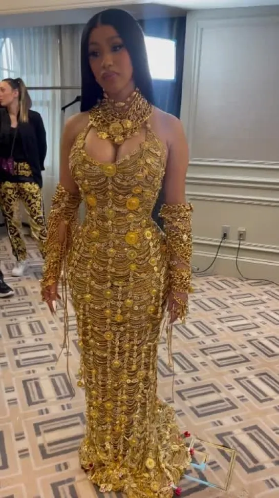 Карди на MET Gala 2022