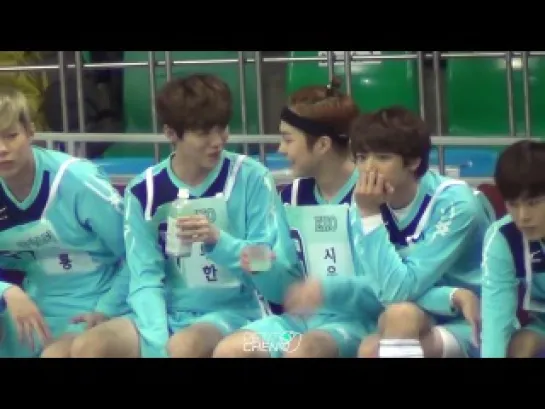 [FANCAM] 140113 Xiumin & Luhan @ MBC Idol Sports Chamnpionship [16]