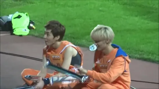 [FANCAM] 130903 Luhan & Xiumin @ MBC Idol Star Athletics Championship 2013