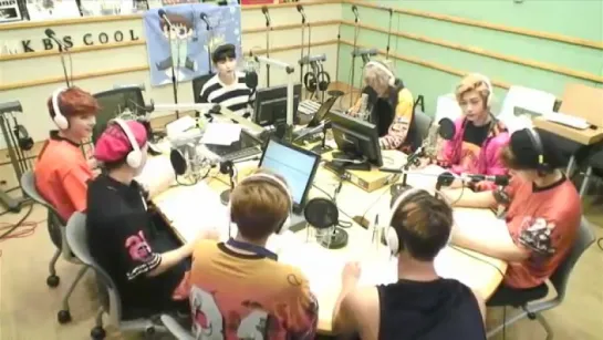 [VK] [10.09.15] Monsta X на радио @ Sukira