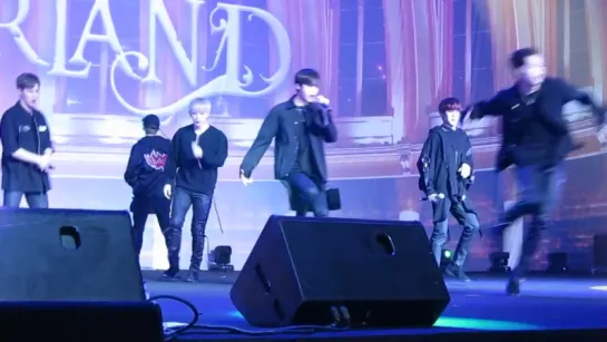 [VK][24.02.2017] MONSTA X - 무단침입@ Whimsical Wonderland Fancam