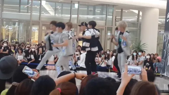 [VK] [14.06.15] Monsta X - Trespass на фансайне @ Ёндынпо