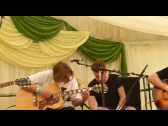 The Darling Buds - Hold On To What You Believe Live Acoustic Guilfest 20 07 2014