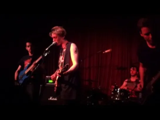 Hurt by The Darling Buds at The Hotel Cafe