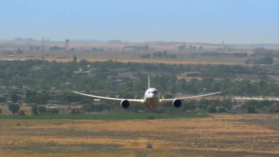 Boeing 787-9 Dreamliner on Display