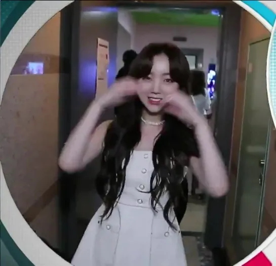 190607 | Lovelyz  ending Simply K-pop