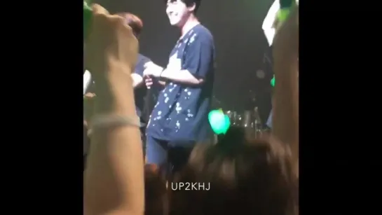 20181010 Take My Hand @ Kobe - Ending part Lucky guy cute dance with Gemini - KimHyunJoong