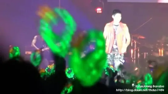 131020 김현중 Kim Hyun Joong TONIGHT Premium Live - HEAT encore (1)