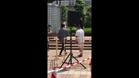 [2018.06.09] Kim Hyun Joong "Take My Hand" Handshake Event at Minatomachi River Place Osaka---HJ has arrived at the venue