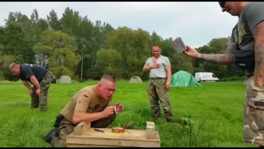 Сюрстрёмминг (швед. Surströmming) — шведский национальный продукт, представляющий собой консервированную квашеную сельдь.