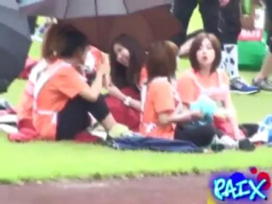 [Cam] 110827 T-ara Boram & Eunjung @ Idol Star Athletics Championships [11]