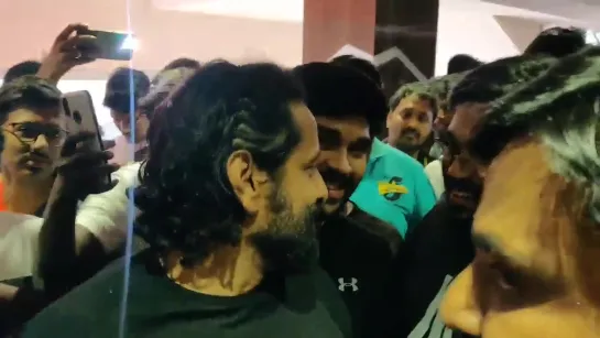 Chiyaan Vikram & Dhruv Vikram - AdithyaVarma FDFS at Kasi theatre - 2