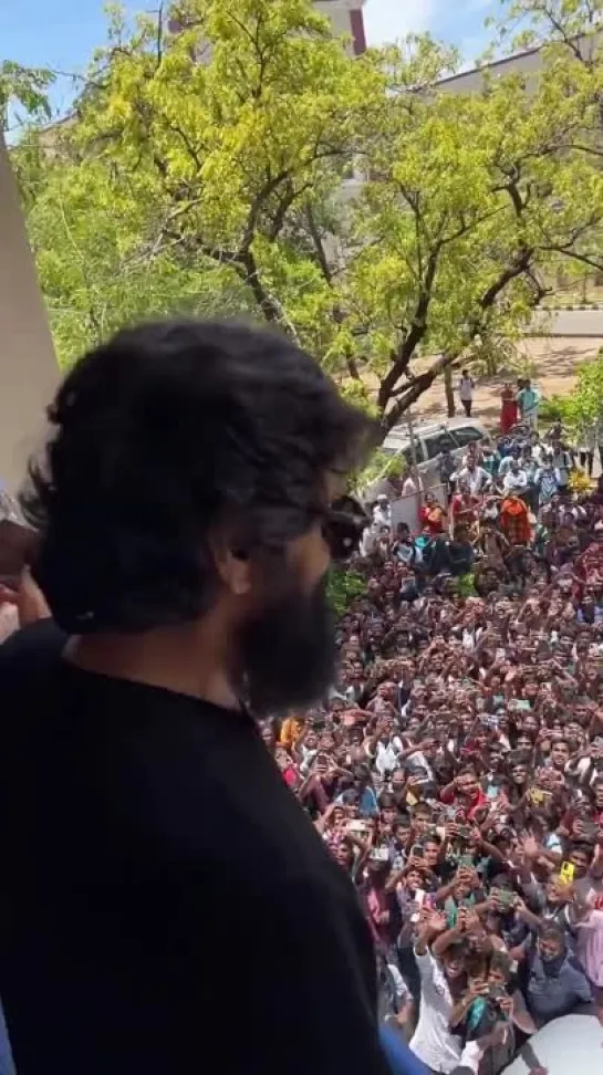 ChiyaanVikram's Cobra Tour - TRICHY St. Joseph college