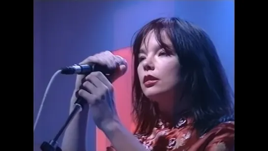 Björk - Army Of Me - live at The White Room 1996 (HD 720p) - Bjork