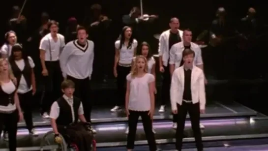 GLEE - Keep Holdin On