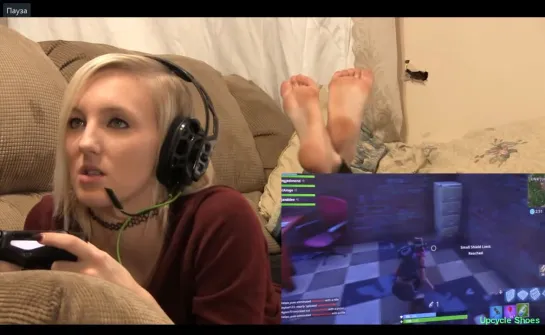 Beautiful girl plays "Fortnite" and shows off her tender feet and heels in pose =) Part 2