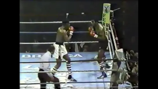 1983-11-25 Michael Spinks vs Oscar Rivadeneyra (WBC & WBA Light Heavyweight Titles)