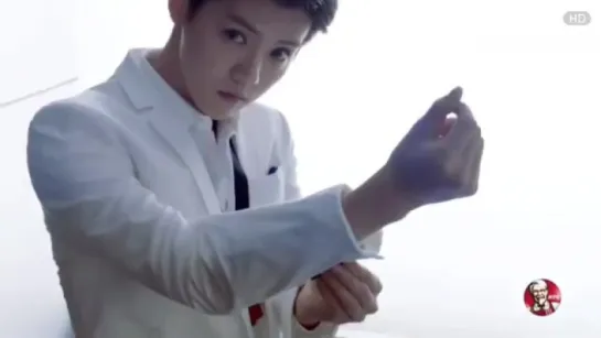 [VIDEO] Luhan @ KFC