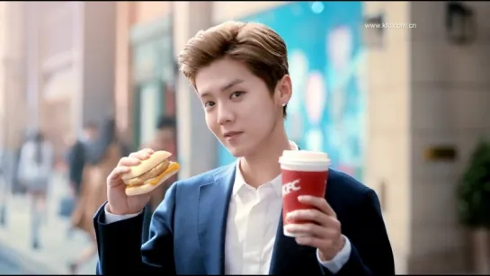 [VIDEO] Luhan @ KFC: New Cheese Chicken Panini CF