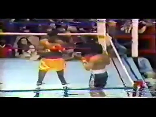 1979-10-18 Thomas Hearns vs Saensak Muangsurin