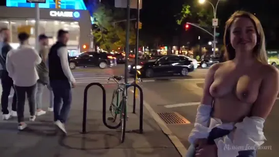 my epic topless night out, so many reactions from strangers [www.yesdownloader.com].mp4