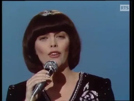 Mireille Mathieu - "Une femme amoureuse"(1981)