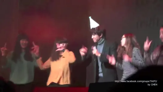 Lee Seung Gi Birthday party-sister Dance [0Wy7JMA2okg]