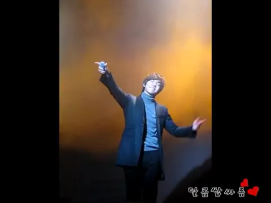 13.01.12 Birthday Party Fancam 4 - Lee Seung Gi [l8A1W84RBkc]