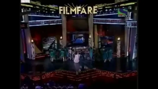 Shahrukh Khan and Madhuri Dixit Performance 2011 by BollyAashiq®