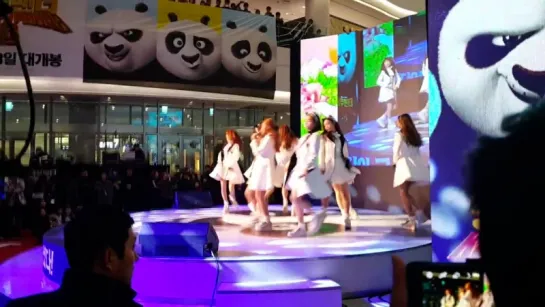 [160120] Lovelyz - Hi~ @ Kungfu Panda 3 Event