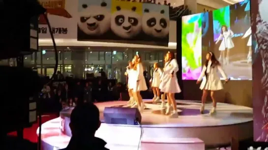 [160120] Lovelyz - Hi~ @ Kungfu Panda 3 Event