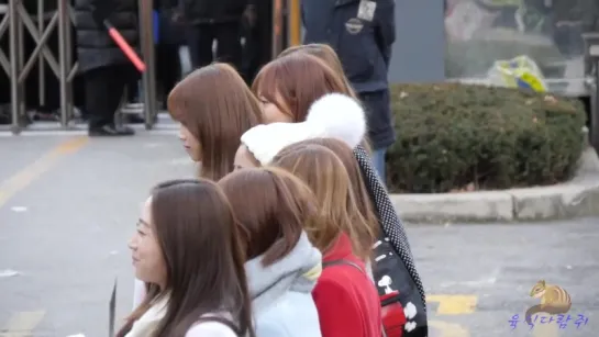 [151225] Lovelyz @ По пути на Music Bank