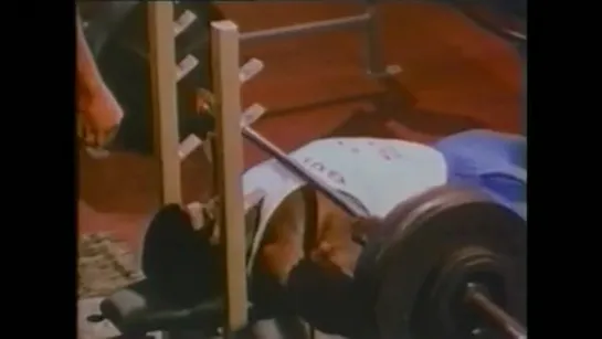 Old footage from Golds Gym with Arnold Schwarzenegger