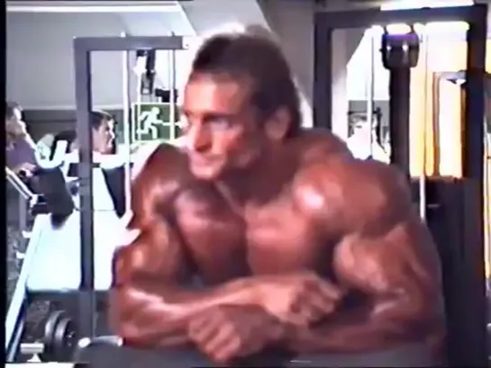 ANDREAS MÜNZER 1993 PLZ BUSEK GYM (ALFIO STRANO PRIVAT VIDEO).mp4