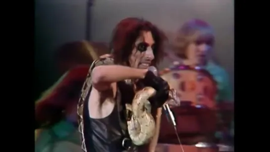 Alice Cooper - Billion Dollar Babies (The Midnight Special More 1979)