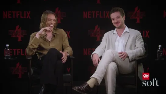 Mari Palma entrevista Jamie Campbell Bower e Joseph Quinn de Stranger Things  Popverso CNN